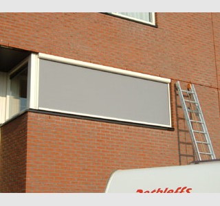 port22.jpg Screens om het zonlicht tegen te houden